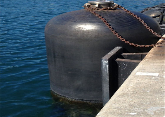 गुणवत्ता वाटर एयर मिक्स्ड फ्लोटिंग इन्फ्लेटेबल सबमरीन फेंडर स्लिंग टाइप फैक्टरी