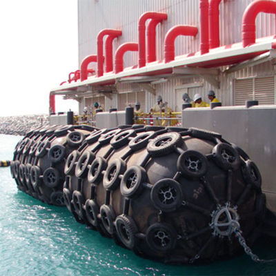 गुणवत्ता ISO17357 50KPA / 80KPA वायवीय समुद्री रबर फेंडर उपयोग में टिकाऊ: फैक्टरी