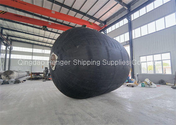 गुणवत्ता ISO 17357 Compliant Natural Rubber Pneumatic Rubber Fender with 50Kpa/80kpa Working Pressure for Marine Protection कारखाना
